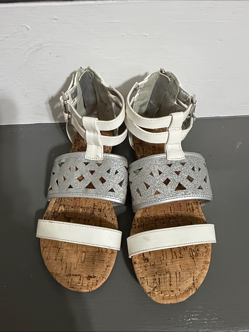 Jessica Simpson girls sandals Sz 2